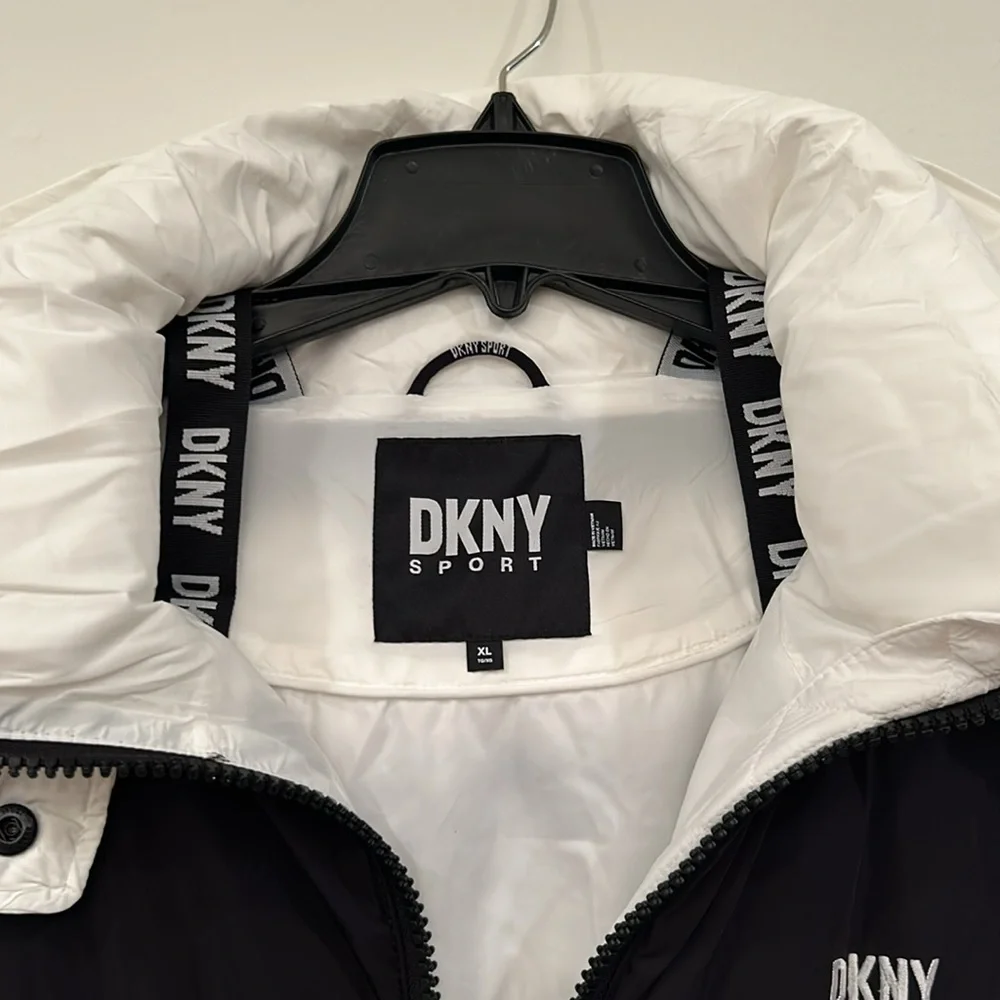 NWT DKNY Women's Sport Colorblock Logo Puffer W/Removeable Hood Down Alternative - Picture 2 of 13